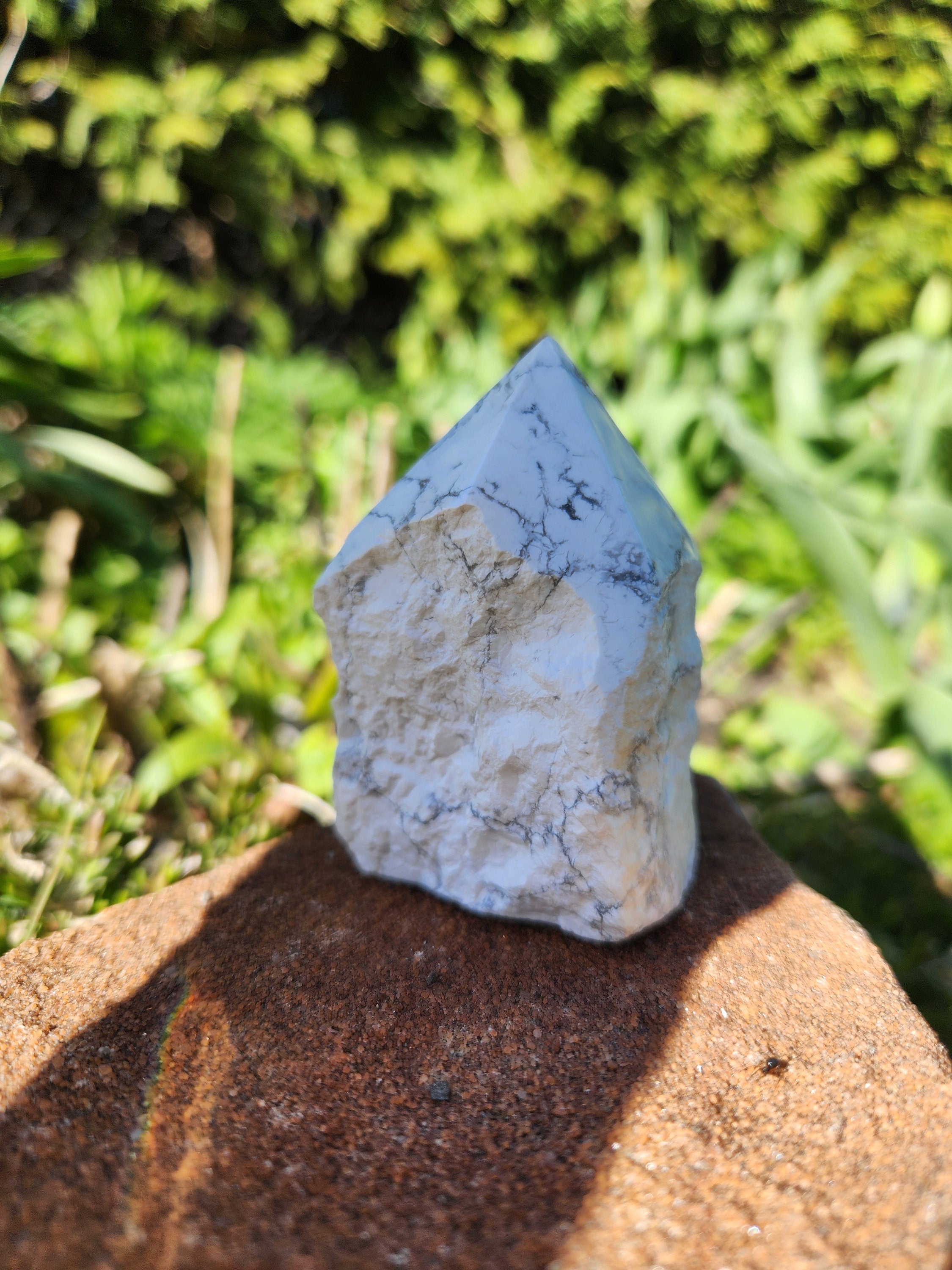 Howlite Top Polished Point