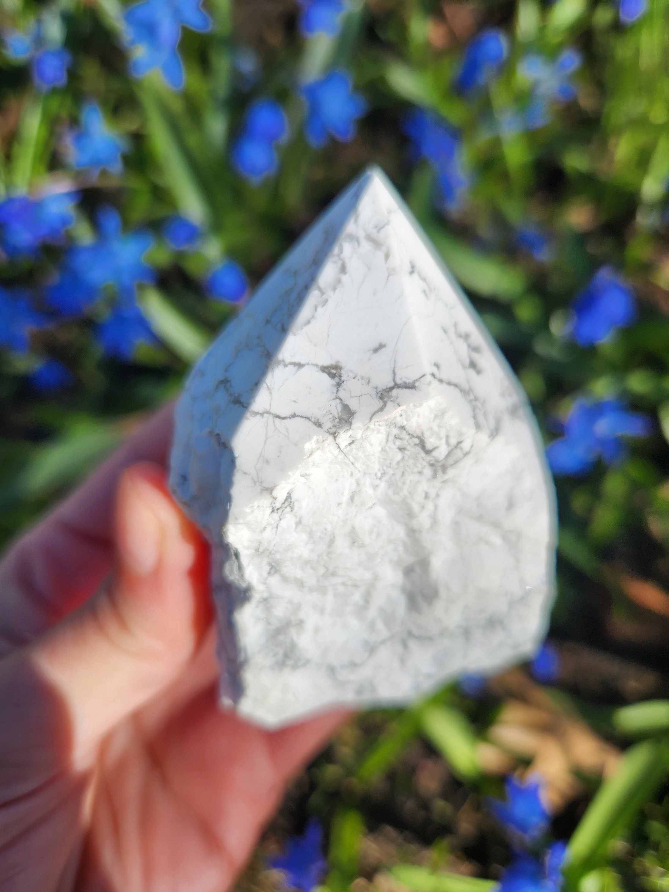 Howlite Top Polished Point