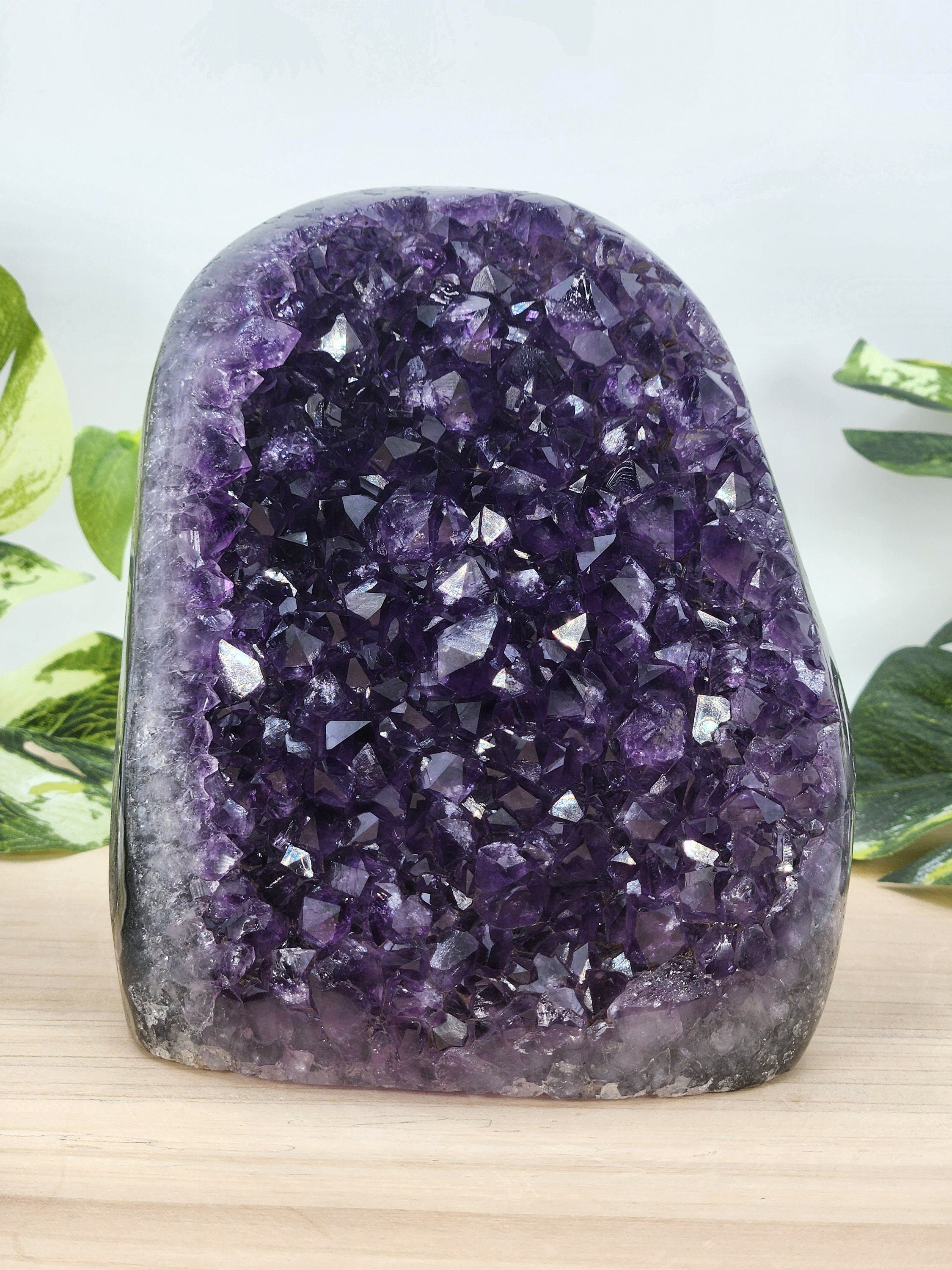 2.5 lb Amethyst Cut Base