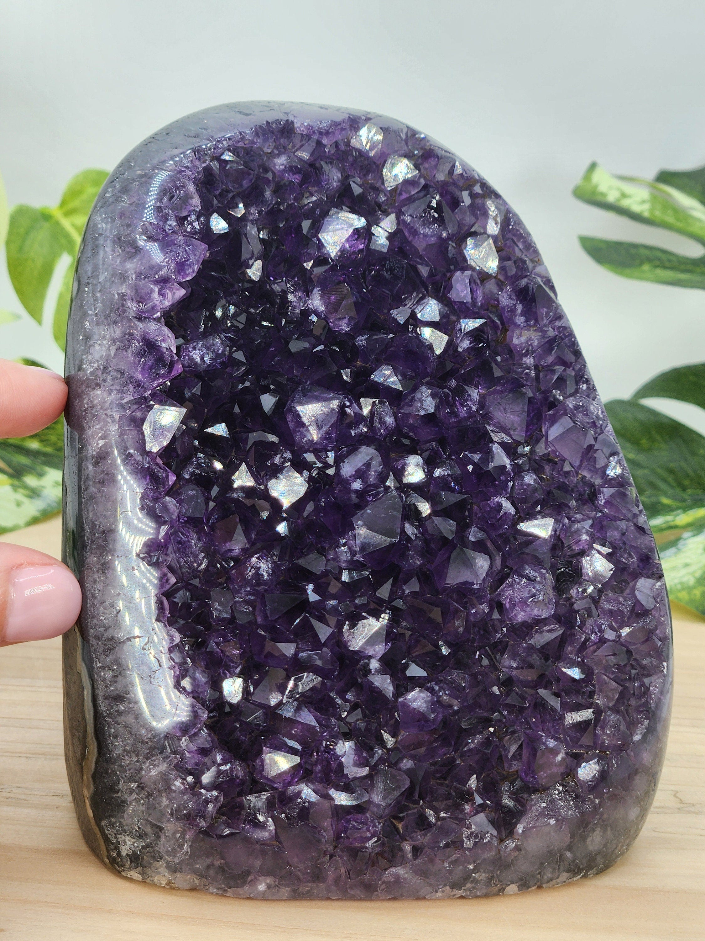 2.5 lb Amethyst Cut Base