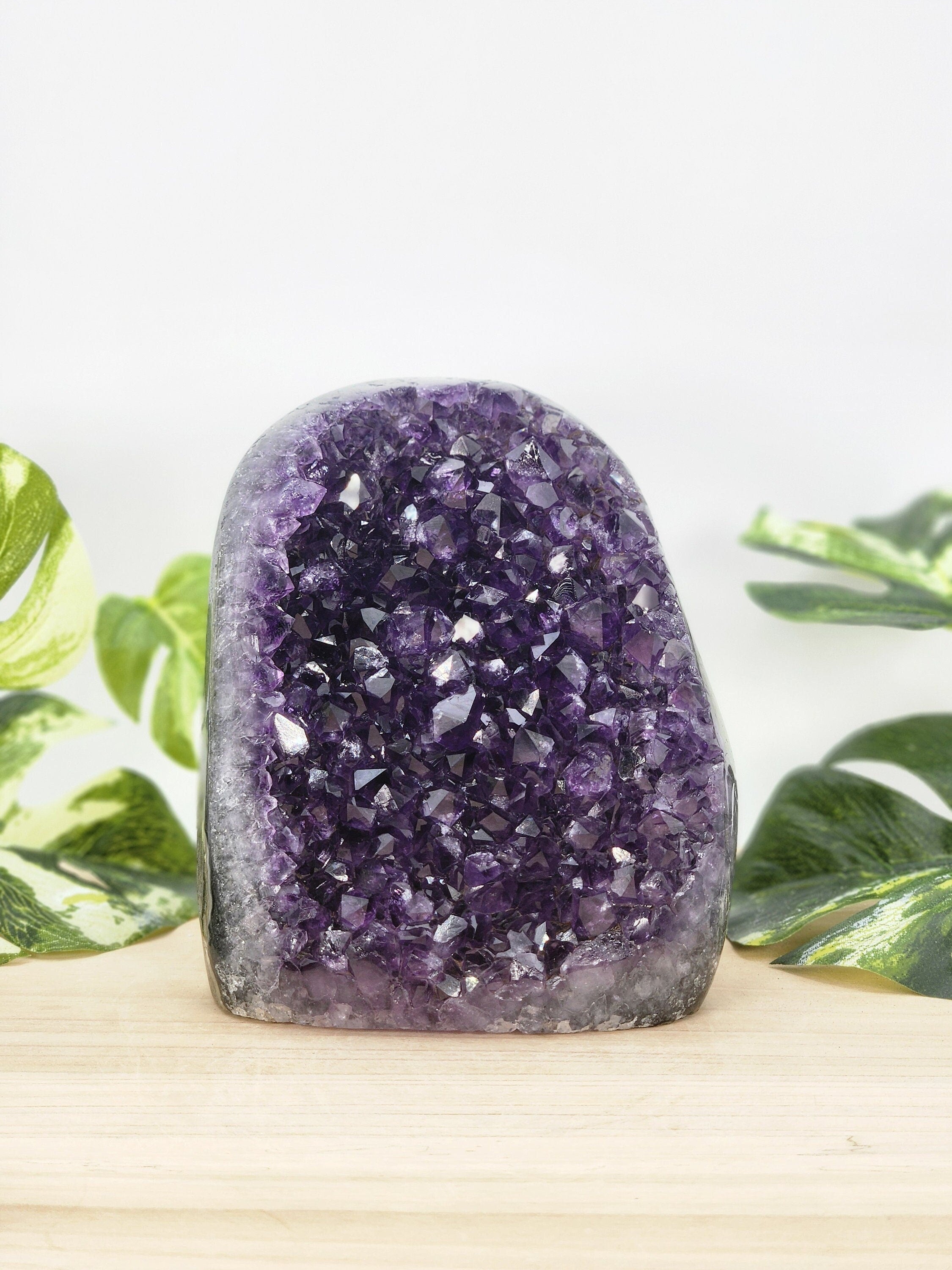 2.5 lb Amethyst Cut Base